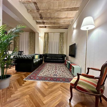 Lovely 1 Bedroom Apartment Nearby Piazza Maggiore Bologna Luaran gambar