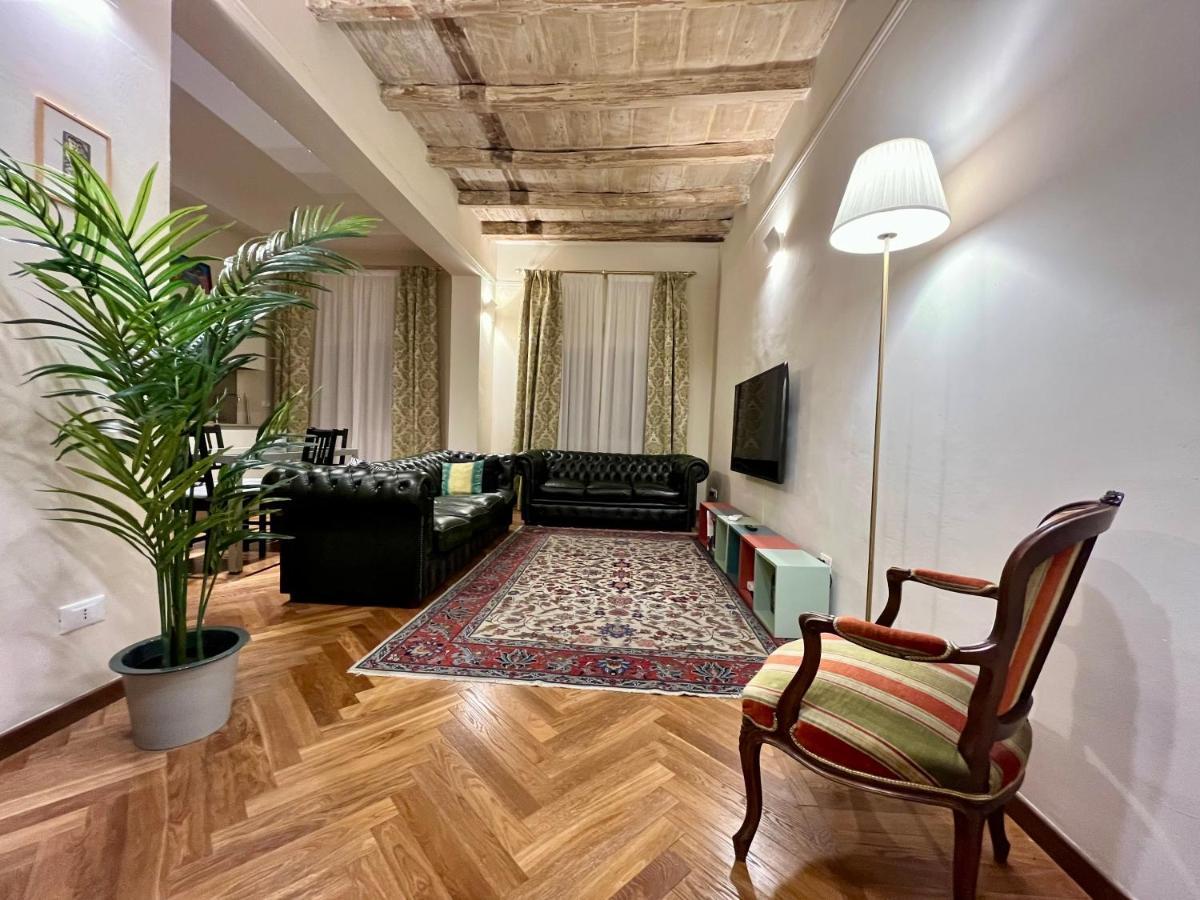 Lovely 1 Bedroom Apartment Nearby Piazza Maggiore Bologna Luaran gambar